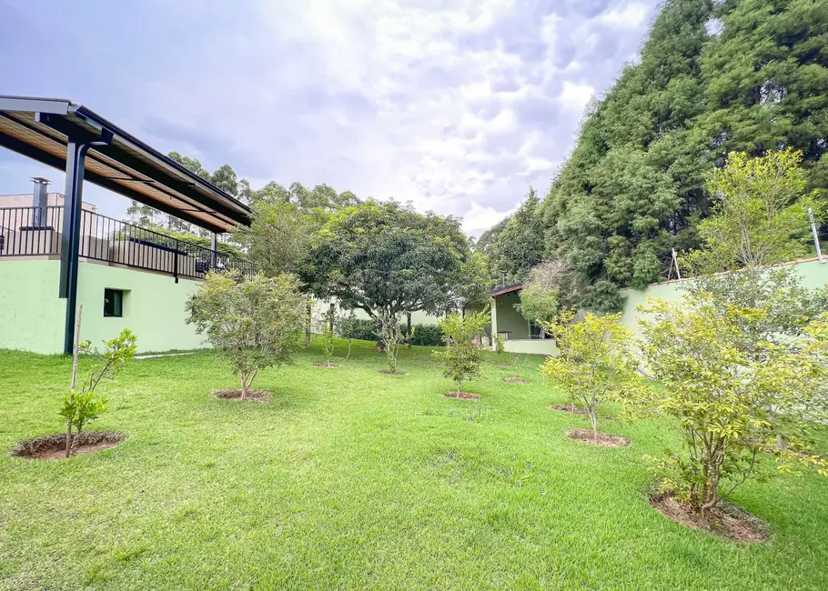 Chácara com 5 quartos à venda, 500m2 em Portal da Figueira, Itapetininga - SP - imagem 8 Foto 8 de Chácara com 5 quartos à venda, 500m2 em Portal da Figueira, Itapetininga - SP