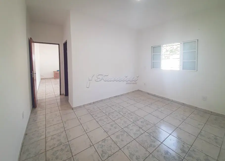 Foto 1 de Casa com 1 quarto à venda, 126m2 em Vila Deyse, Itapetininga - SP