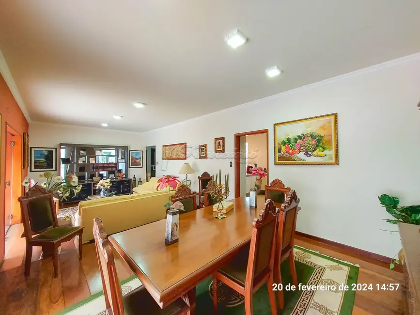 Casa com 3 quartos à venda, 235m2 em Centro, Itapetininga - SP - imagem 7 Foto 7 de Casa com 3 quartos à venda, 235m2 em Centro, Itapetininga - SP