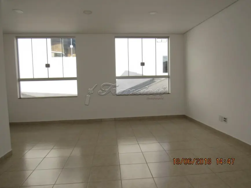 Prédio Inteiro à venda, 308m2 em Centro, Itapetininga - SP - imagem 9 Foto 9 de Prédio Inteiro à venda, 308m2 em Centro, Itapetininga - SP