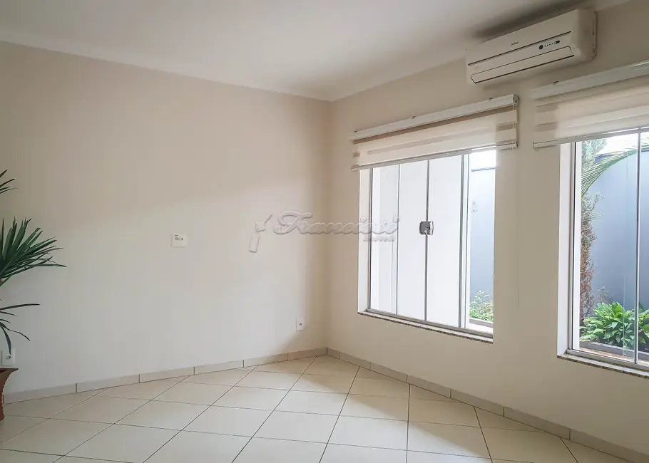 Casa com 4 quartos à venda, 219m2 em Vila São Pedro, Itapetininga - SP - imagem 4 Foto 4 de Casa com 4 quartos à venda, 219m2 em Vila São Pedro, Itapetininga - SP