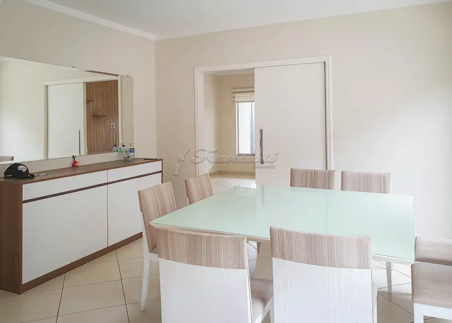 Casa com 4 quartos à venda, 219m2 em Vila São Pedro, Itapetininga - SP - imagem 9 Foto 9 de Casa com 4 quartos à venda, 219m2 em Vila São Pedro, Itapetininga - SP