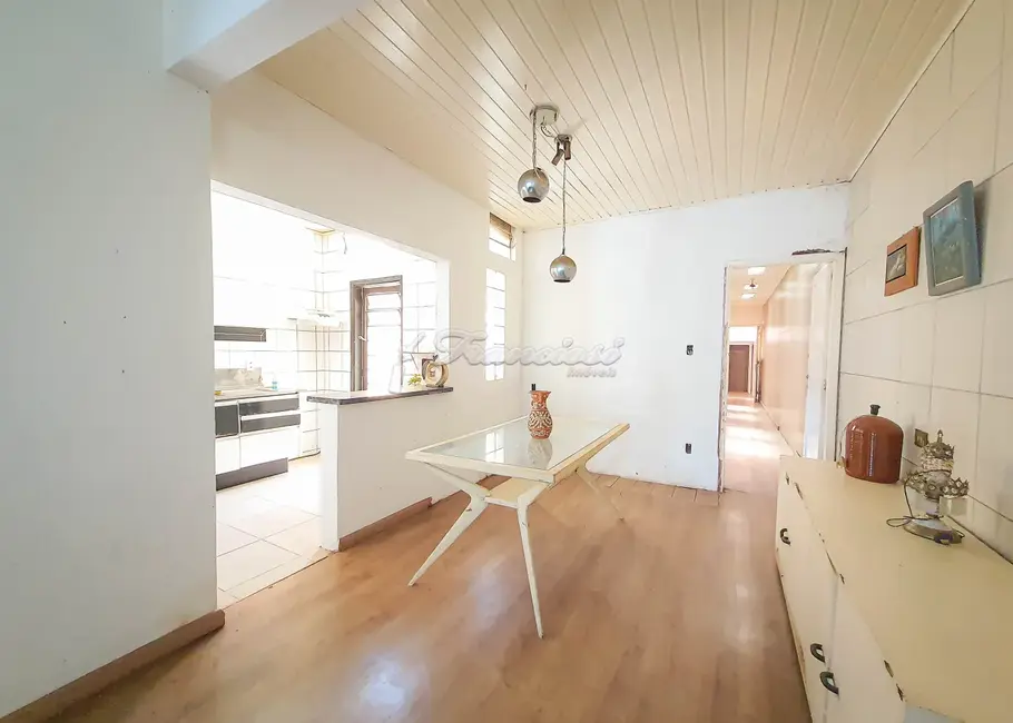 Casa com 3 quartos à venda, 198m2 em Vila Rosa, Itapetininga - SP - imagem 3 Foto 3 de Casa com 3 quartos à venda, 198m2 em Vila Rosa, Itapetininga - SP