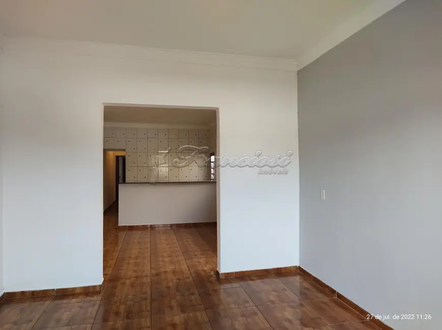 Casa com 2 quartos à venda, 150m2 em Vila Carolina, Itapetininga - SP - imagem 9 Foto 9 de Casa com 2 quartos à venda, 150m2 em Vila Carolina, Itapetininga - SP