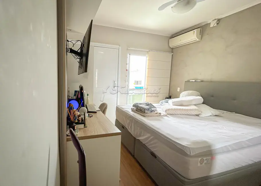 Casa com 2 quartos à venda, 112m2 em Vila Carolina, Itapetininga - SP - imagem 8 Foto 8 de Casa com 2 quartos à venda, 112m2 em Vila Carolina, Itapetininga - SP