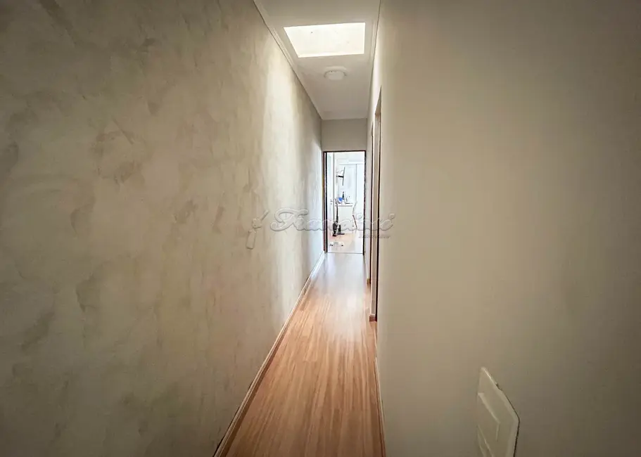 Casa com 2 quartos à venda, 112m2 em Vila Carolina, Itapetininga - SP - imagem 5 Foto 5 de Casa com 2 quartos à venda, 112m2 em Vila Carolina, Itapetininga - SP