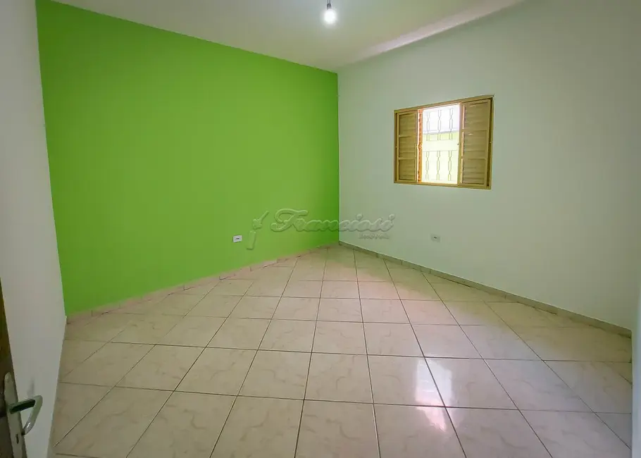 Casa com 2 quartos à venda, 125m2 em Vila dos Bandeirantes, Itapetininga - SP - imagem 7 Foto 7 de Casa com 2 quartos à venda, 125m2 em Vila dos Bandeirantes, Itapetininga - SP