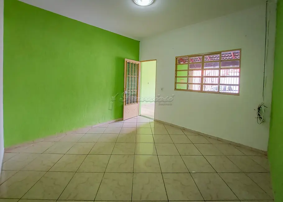 Foto 1 de Casa com 2 quartos à venda, 125m2 em Vila dos Bandeirantes, Itapetininga - SP