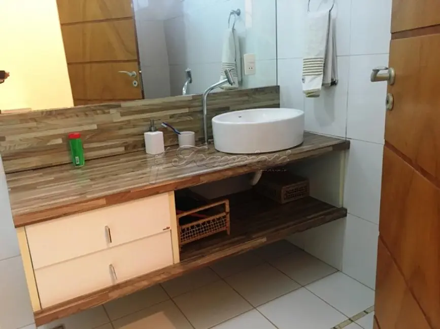 Casa de Condomínio com 4 quartos à venda, 340m2 em Jardim Marabá, Itapetininga - SP - imagem 8 Foto 8 de Casa de Condomínio com 4 quartos à venda, 340m2 em Jardim Marabá, Itapetininga - SP
