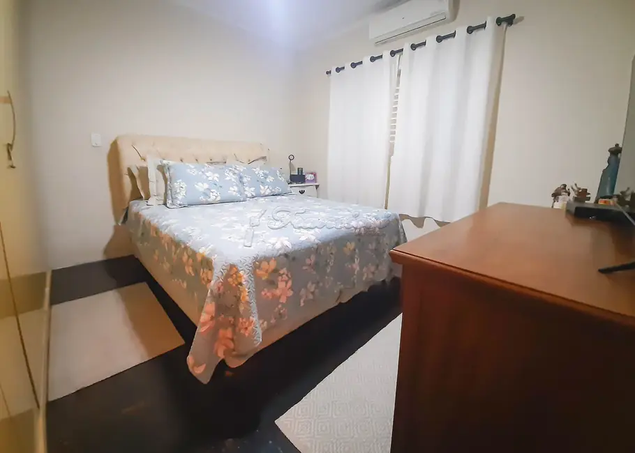 Casa com 2 quartos à venda, 95m2 em Centro, Itapetininga - SP - imagem 7 Foto 7 de Casa com 2 quartos à venda, 95m2 em Centro, Itapetininga - SP
