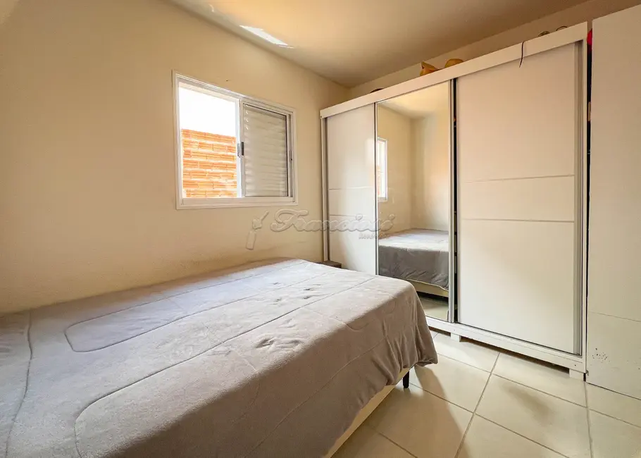 Casa com 2 quartos à venda, 45m2 em Itapetininga - SP - imagem 4 Foto 4 de Casa com 2 quartos à venda, 45m2 em Itapetininga - SP