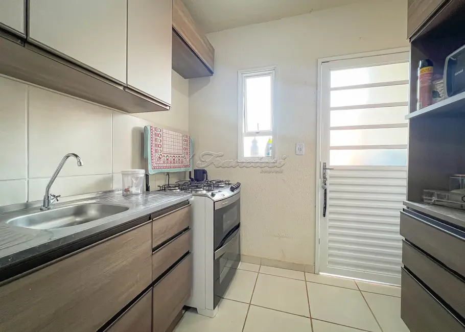 Casa com 2 quartos à venda, 45m2 em Itapetininga - SP - imagem 3 Foto 3 de Casa com 2 quartos à venda, 45m2 em Itapetininga - SP