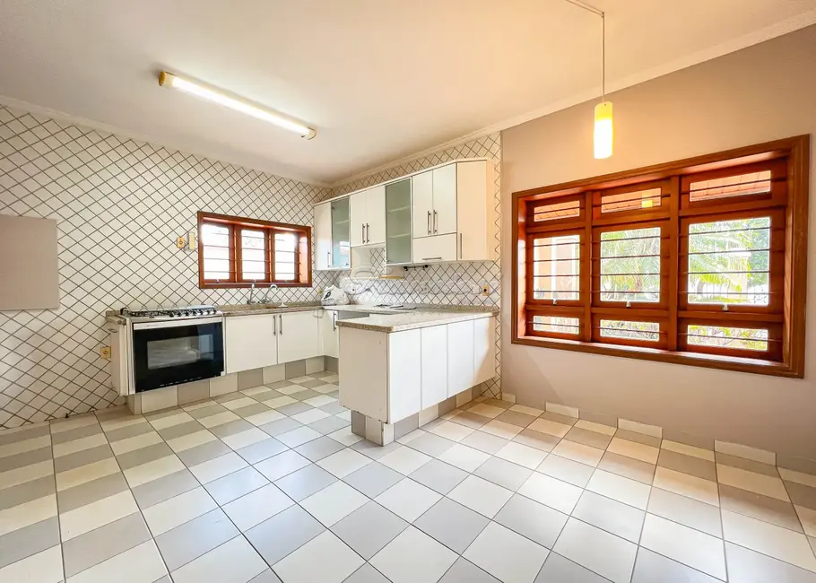 Casa com 3 quartos à venda, 277m2 em Jardim Colombo, Itapetininga - SP - imagem 7 Foto 7 de Casa com 3 quartos à venda, 277m2 em Jardim Colombo, Itapetininga - SP