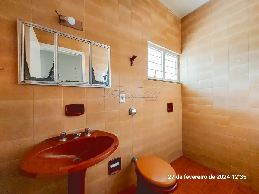 Foto 4 de Casa com 2 quartos para alugar, 119m2 em Vila Santana, Itapetininga - SP