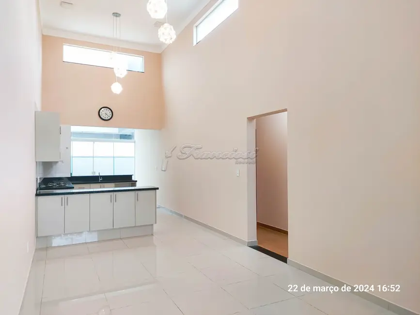 Casa de Condomínio com 3 quartos à venda, 117m2 em Jardim Marabá, Itapetininga - SP - imagem 3 Foto 3 de Casa de Condomínio com 3 quartos à venda, 117m2 em Jardim Marabá, Itapetininga - SP