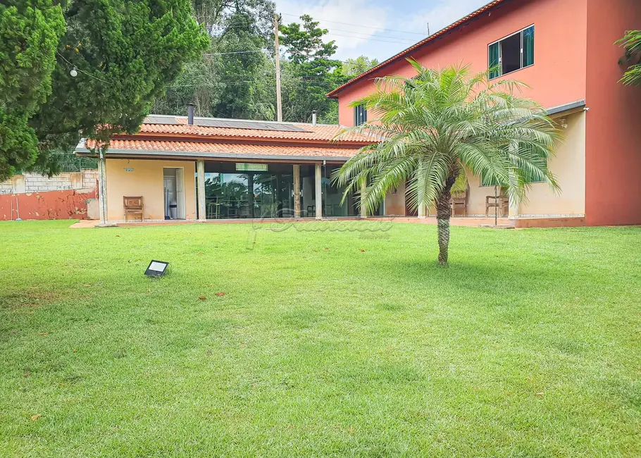 Chácara com 2 quartos à venda, 223m2 em Portal da Figueira, Itapetininga - SP - imagem 8 Foto 8 de Chácara com 2 quartos à venda, 223m2 em Portal da Figueira, Itapetininga - SP