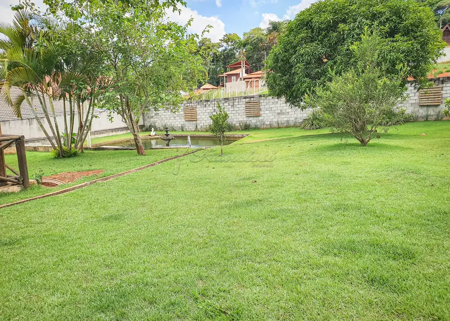 Chácara com 2 quartos à venda, 223m2 em Portal da Figueira, Itapetininga - SP - imagem 9 Foto 9 de Chácara com 2 quartos à venda, 223m2 em Portal da Figueira, Itapetininga - SP