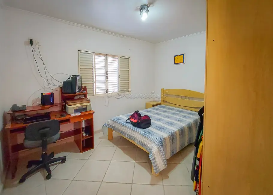 Foto 8 de Casa com 4 quartos à venda, 178m2 em Centro, Itapetininga - SP