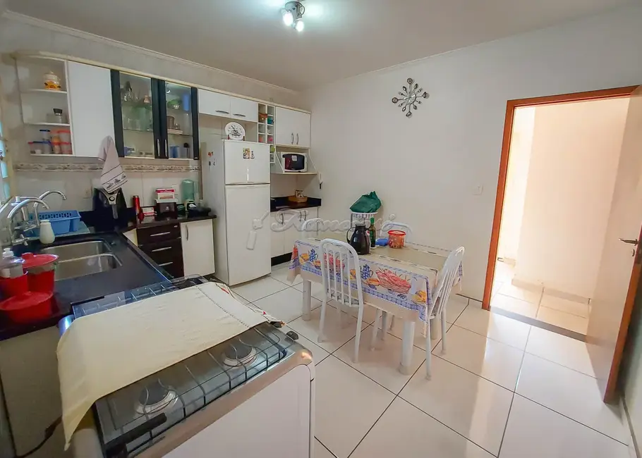 Foto 4 de Casa com 4 quartos à venda, 178m2 em Centro, Itapetininga - SP
