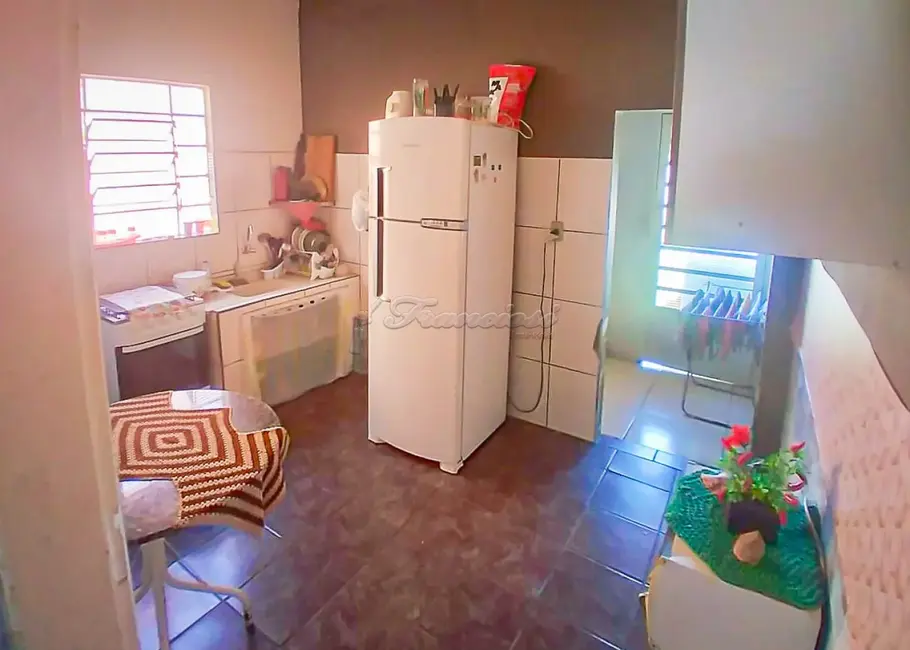 Foto 2 de Casa com 1 quarto à venda, 54m2 em Vila Nova, Itapetininga - SP