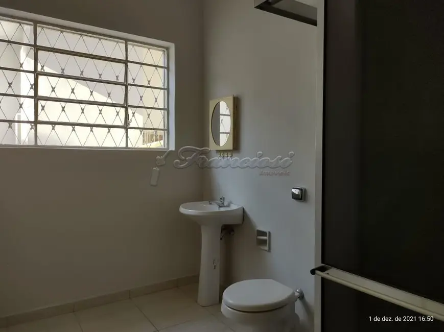 Casa com 2 quartos à venda, 123m2 em Centro, Itapetininga - SP - imagem 7 Foto 7 de Casa com 2 quartos à venda, 123m2 em Centro, Itapetininga - SP