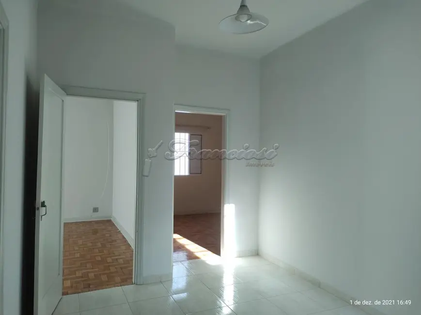 Casa com 2 quartos à venda, 123m2 em Centro, Itapetininga - SP - imagem 5 Foto 5 de Casa com 2 quartos à venda, 123m2 em Centro, Itapetininga - SP