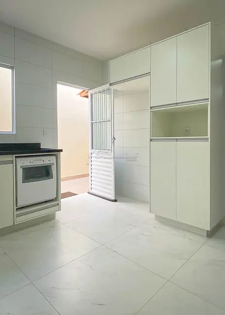 Casa de Condomínio com 3 quartos à venda, 83m2 em Vila Progresso, Itapetininga - SP - imagem 4 Foto 4 de Casa de Condomínio com 3 quartos à venda, 83m2 em Vila Progresso, Itapetininga - SP