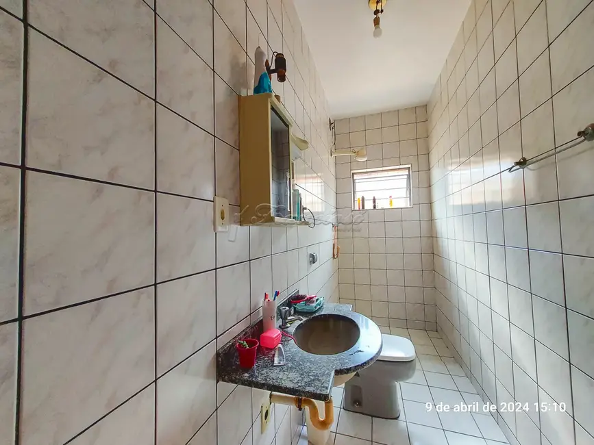 Casa com 4 quartos para alugar, 390m2 em Parque Atenas do Sul, Itapetininga - SP - imagem 9 Foto 9 de Casa com 4 quartos para alugar, 390m2 em Parque Atenas do Sul, Itapetininga - SP