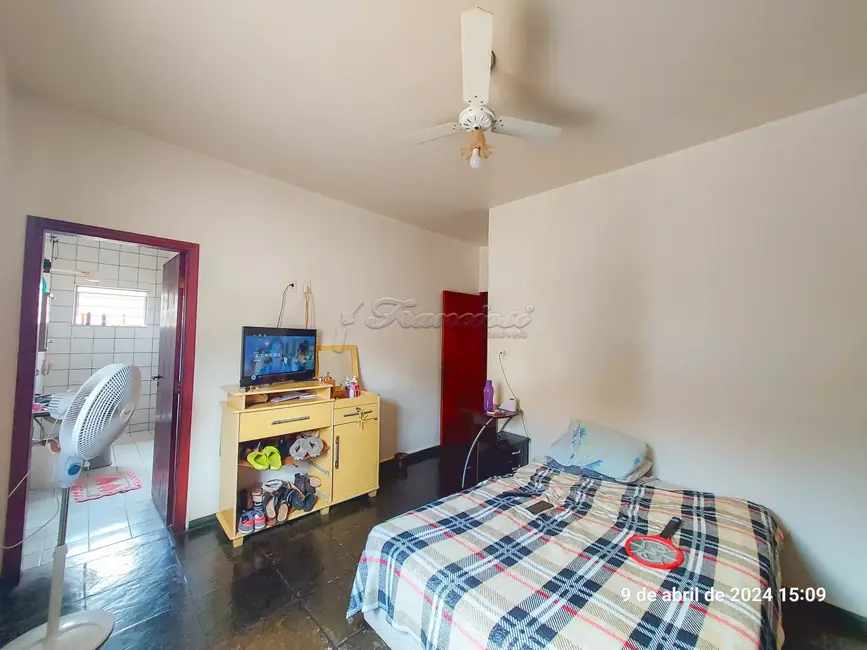 Casa com 4 quartos para alugar, 390m2 em Parque Atenas do Sul, Itapetininga - SP - imagem 8 Foto 8 de Casa com 4 quartos para alugar, 390m2 em Parque Atenas do Sul, Itapetininga - SP