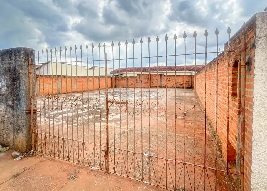 Foto 2 de Fazenda / Haras à venda, 82m2 em Jardim Vieira de Moraes, Itapetininga - SP
