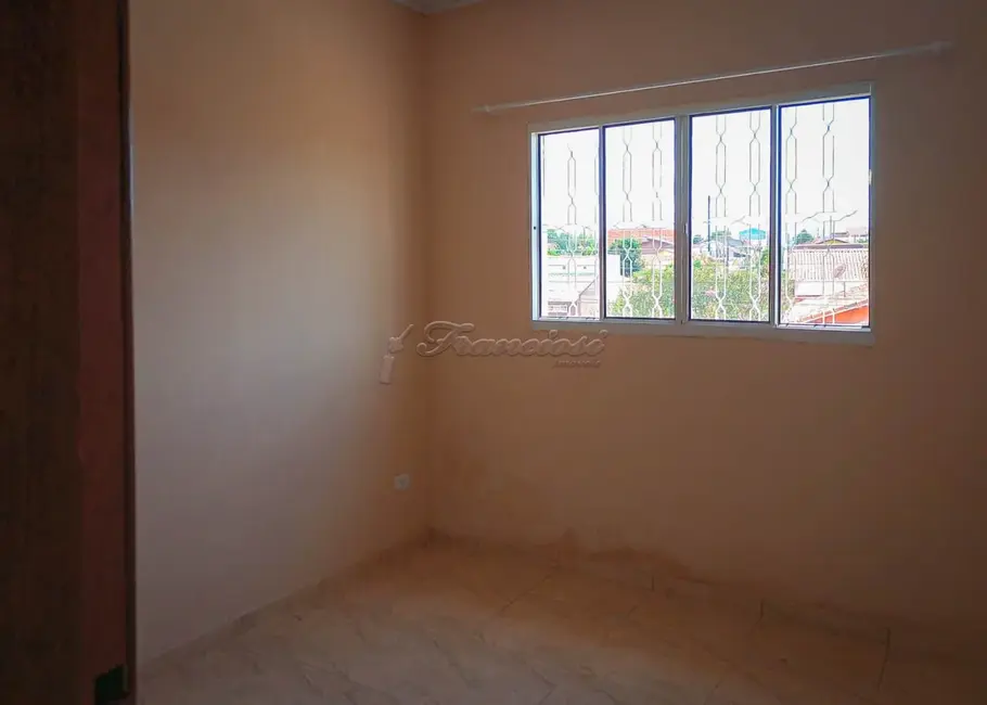Foto 2 de Loja com 4 quartos à venda, 83m2 em Campina Do Monte Alegre - SP