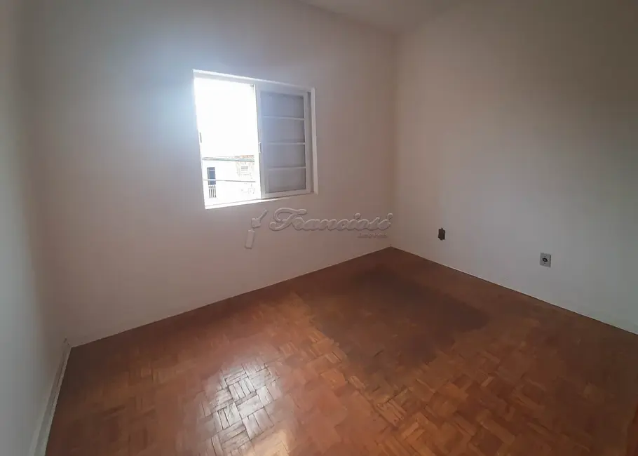 Casa com 3 quartos à venda, 305m2 em Centro, Itapetininga - SP - imagem 6 Foto 6 de Casa com 3 quartos à venda, 305m2 em Centro, Itapetininga - SP