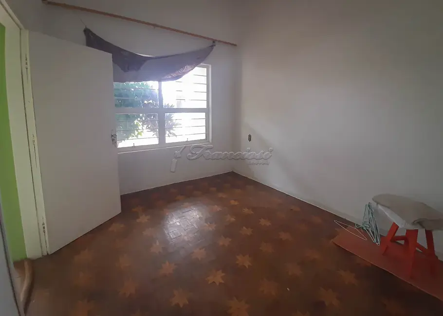 Casa com 3 quartos à venda, 305m2 em Centro, Itapetininga - SP - imagem 9 Foto 9 de Casa com 3 quartos à venda, 305m2 em Centro, Itapetininga - SP