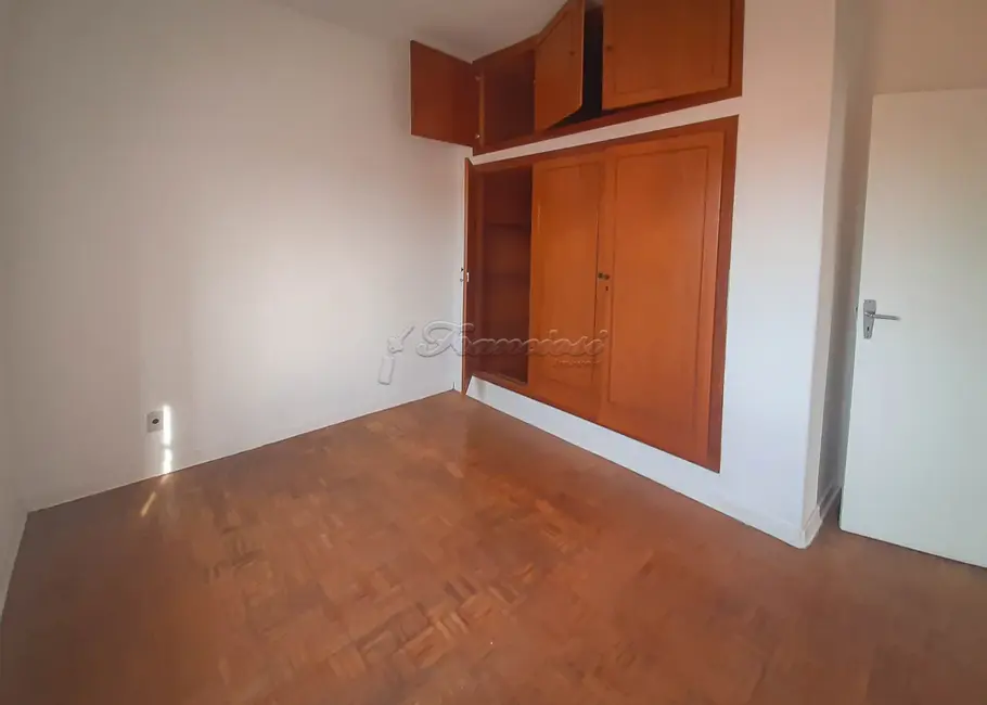 Casa com 3 quartos à venda, 305m2 em Centro, Itapetininga - SP - imagem 3 Foto 3 de Casa com 3 quartos à venda, 305m2 em Centro, Itapetininga - SP