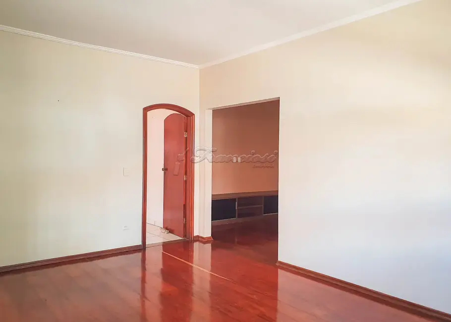 Foto 1 de Casa com 3 quartos à venda, 180m2 em Parque Atenas do Sul, Itapetininga - SP