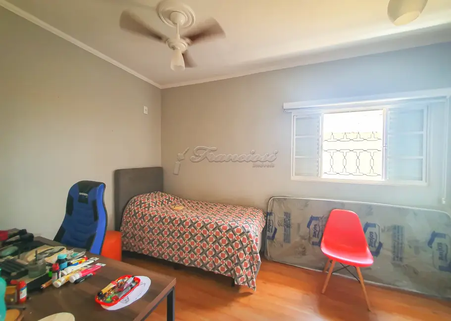 Casa com 2 quartos à venda, 156m2 em Vila Santa Isabel, Itapetininga - SP - imagem 9 Foto 9 de Casa com 2 quartos à venda, 156m2 em Vila Santa Isabel, Itapetininga - SP
