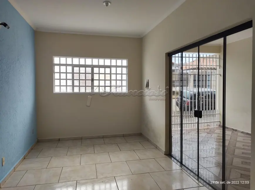 Foto 2 de Casa com 3 quartos para alugar, 98m2 em Jardim Itália, Itapetininga - SP