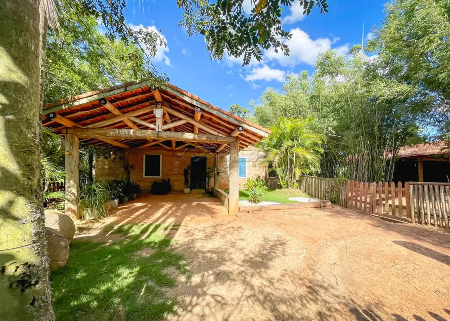 Foto 2 de Chácara com 4 quartos à venda, 16777215m2 em Itapetininga - SP