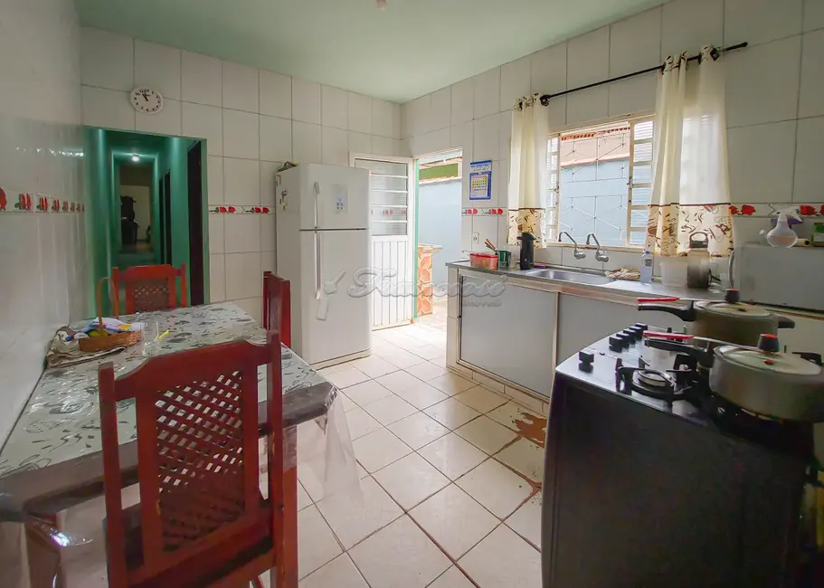 Foto 3 de Casa com 3 quartos à venda, 125m2 em Jardim Leonel, Itapetininga - SP