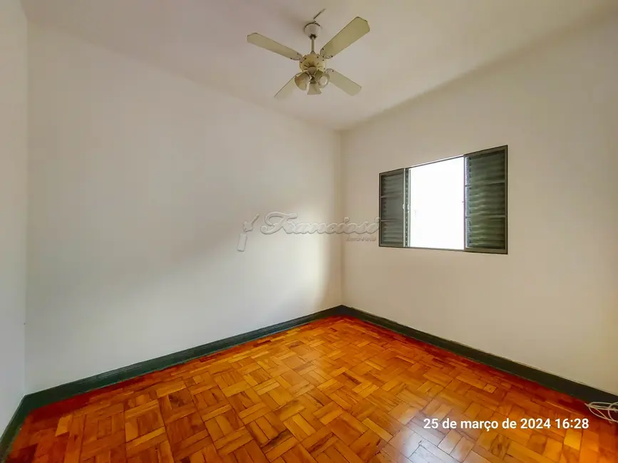 Foto 8 de Casa com 3 quartos para alugar, 200m2 em Jardim Itália, Itapetininga - SP