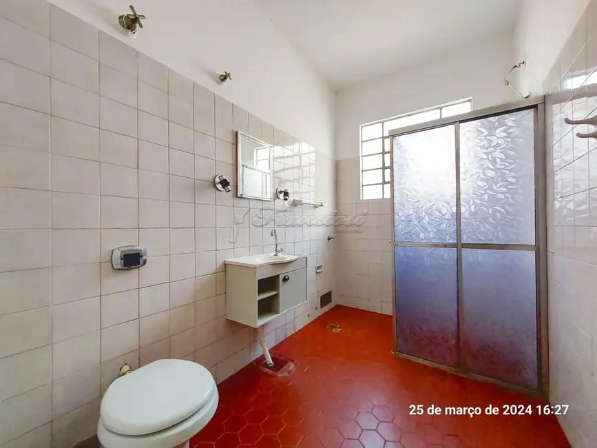 Foto 6 de Casa com 3 quartos para alugar, 200m2 em Jardim Itália, Itapetininga - SP