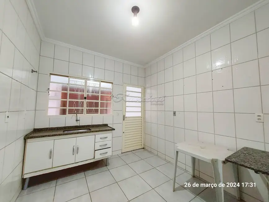Casa com 2 quartos para alugar, 150m2 em Jardim Santa Inêz, Itapetininga - SP - imagem 3 Foto 3 de Casa com 2 quartos para alugar, 150m2 em Jardim Santa Inêz, Itapetininga - SP