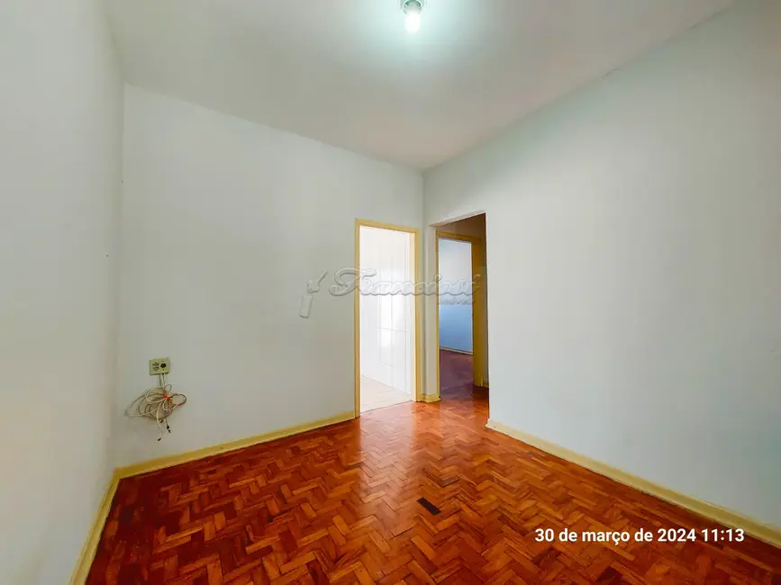 Foto 2 de Casa com 2 quartos para alugar, 99m2 em Vila Judite, Itapetininga - SP