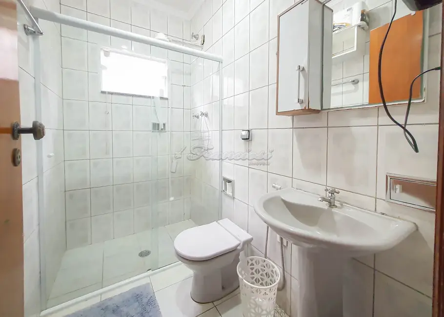 Casa com 2 quartos à venda, 114m2 em Jardim das Laranjeiras, Itapetininga - SP - imagem 4 Foto 4 de Casa com 2 quartos à venda, 114m2 em Jardim das Laranjeiras, Itapetininga - SP