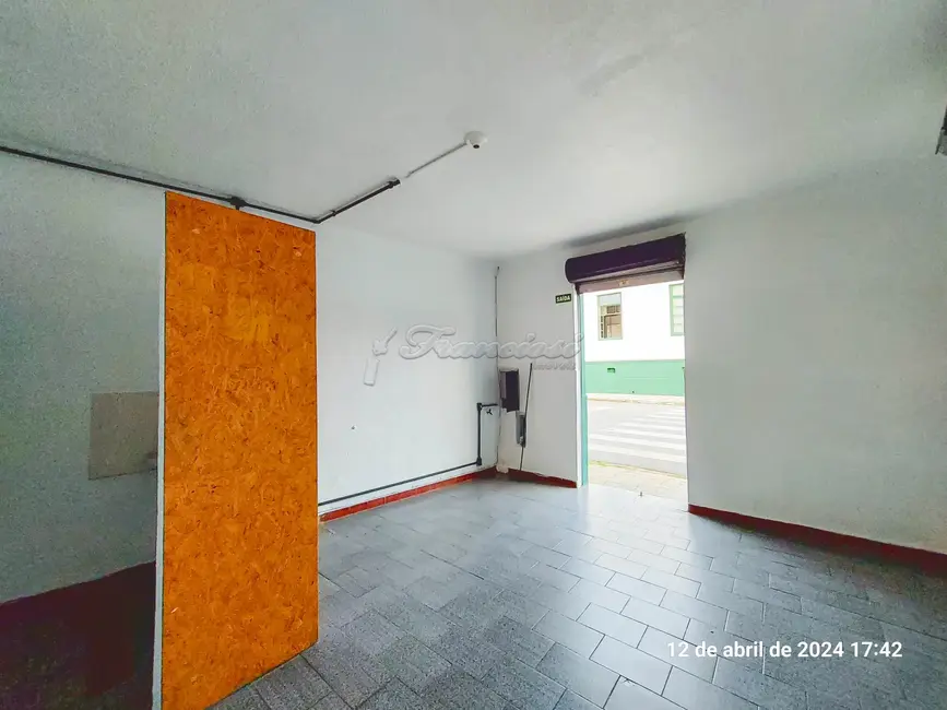 Prédio Inteiro para alugar, 40m2 em Centro, Itapetininga - SP - imagem 3 Foto 3 de Prédio Inteiro para alugar, 40m2 em Centro, Itapetininga - SP