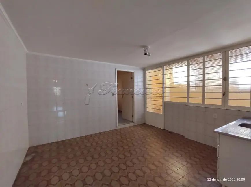 Casa com 3 quartos à venda, 152m2 em Centro, Itapetininga - SP - imagem 6 Foto 6 de Casa com 3 quartos à venda, 152m2 em Centro, Itapetininga - SP