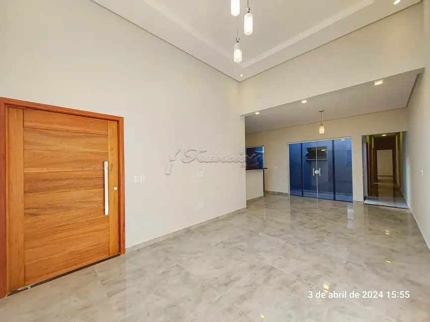 Foto 1 de Casa de Condomínio com 3 quartos para alugar, 187m2 em Itapetininga - SP