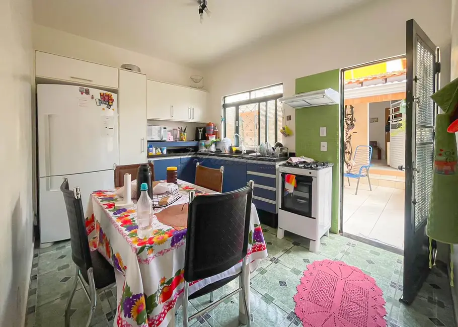 Casa com 3 quartos à venda, 102m2 em Jardim Brasil, Itapetininga - SP - imagem 2 Foto 2 de Casa com 3 quartos à venda, 102m2 em Jardim Brasil, Itapetininga - SP