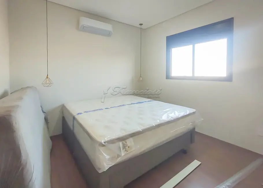 Casa de Condomínio com 3 quartos à venda, 258m2 em Terras de Santo Antônio, Itapetininga - SP - imagem 4 Foto 4 de Casa de Condomínio com 3 quartos à venda, 258m2 em Terras de Santo Antônio, Itapetininga - SP
