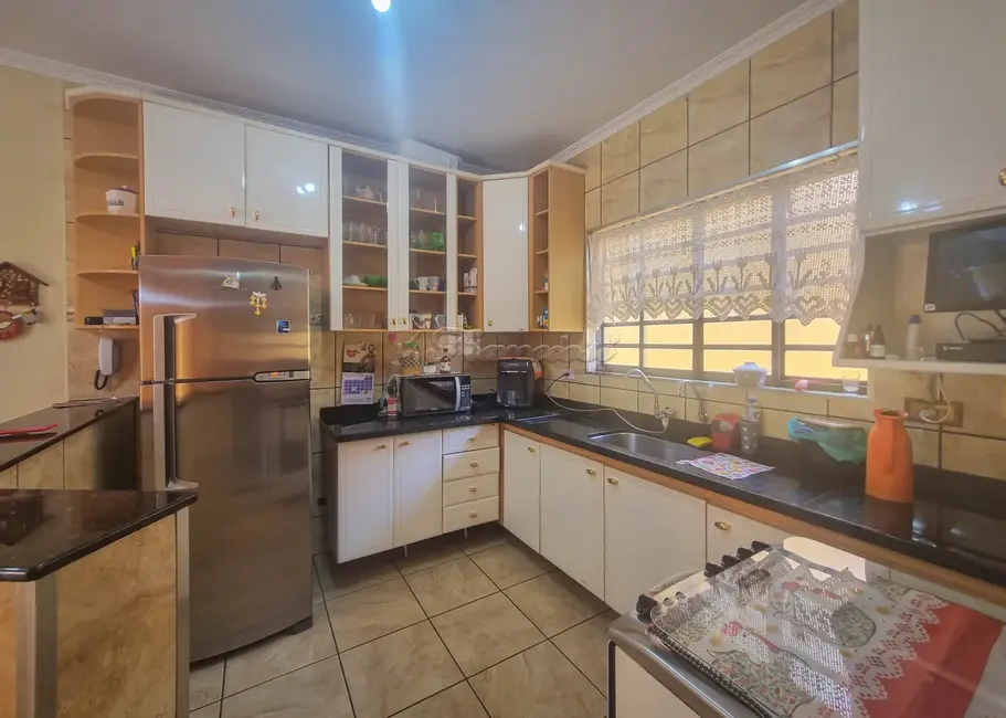 Casa com 2 quartos à venda, 243m2 em Vila Nastri, Itapetininga - SP - imagem 4 Foto 4 de Casa com 2 quartos à venda, 243m2 em Vila Nastri, Itapetininga - SP
